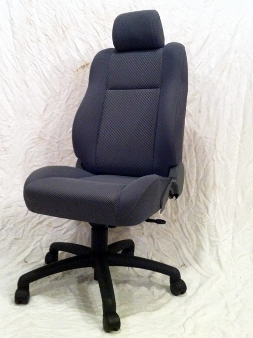 Jeff Fowler S Custom 2006 Toyota Tacoma Desk Chair